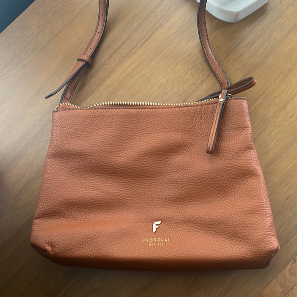 Fiorello Vegan Leather Crossbody Bag - Picture 8 of 13